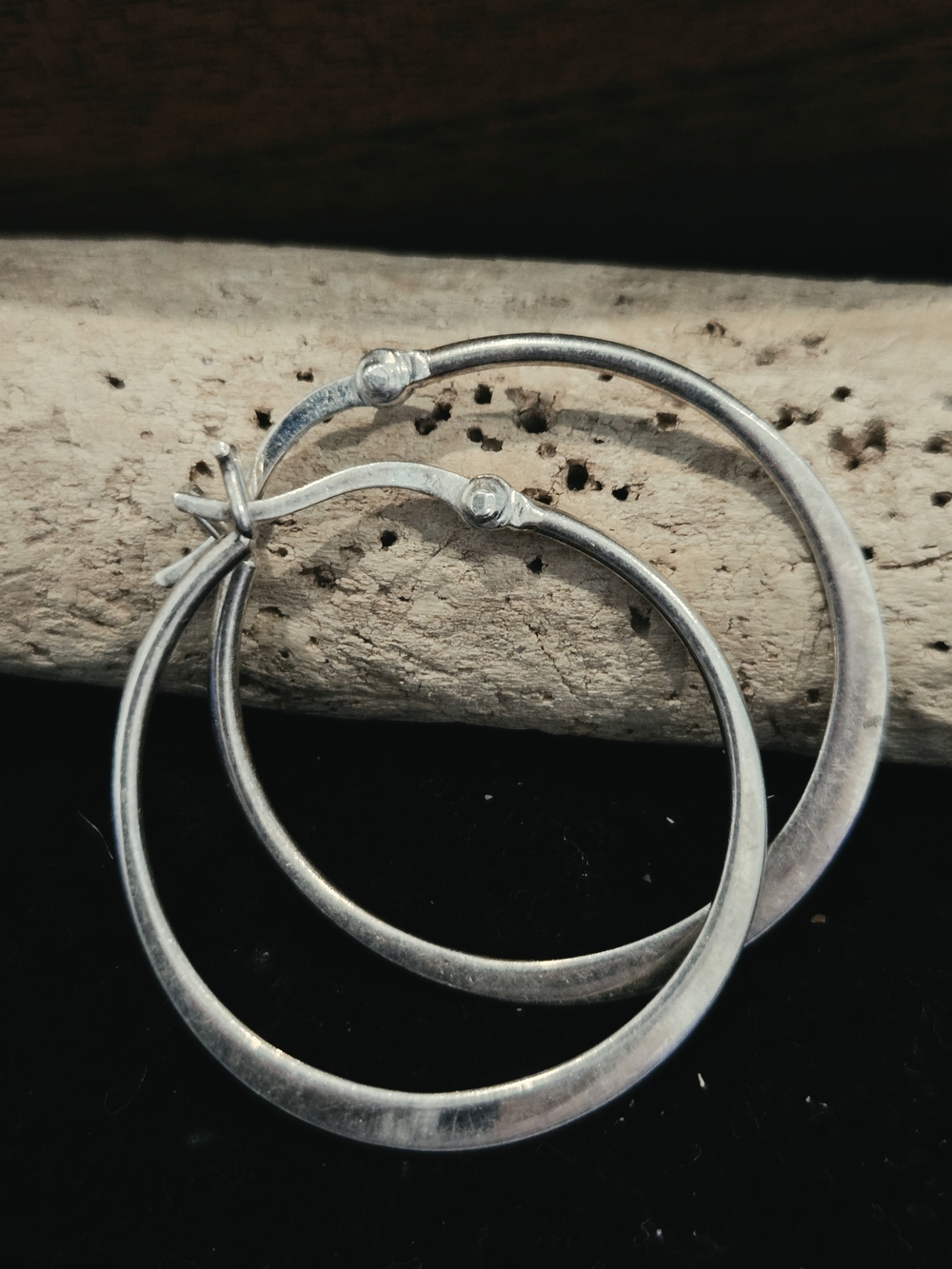 Elegant Silver Hoop Earrings - Everyday Classic